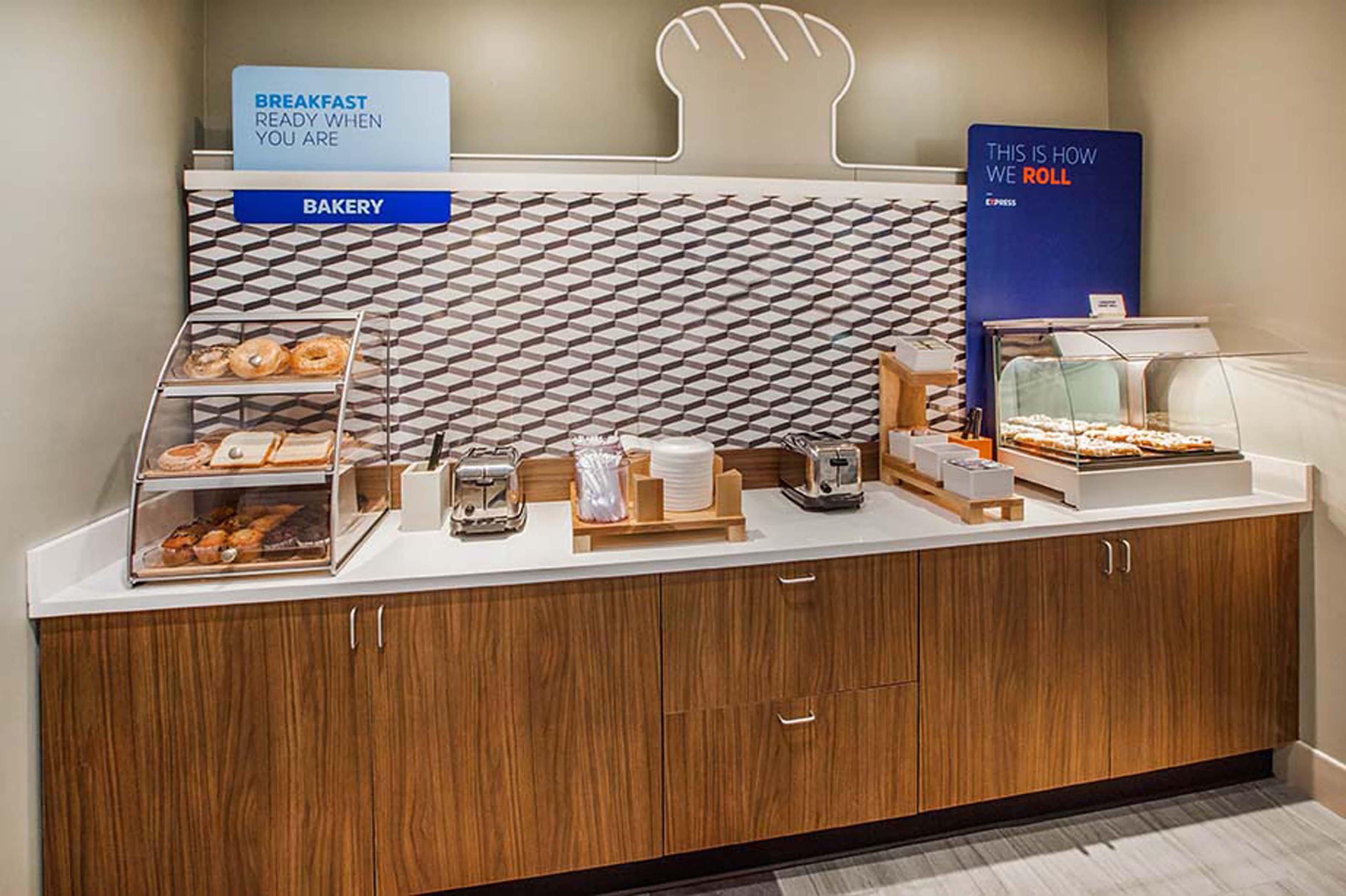 Holiday Inn Express Hotel & Suites Dallas Fort Worth Airport South By Ihg Irving Exterior foto